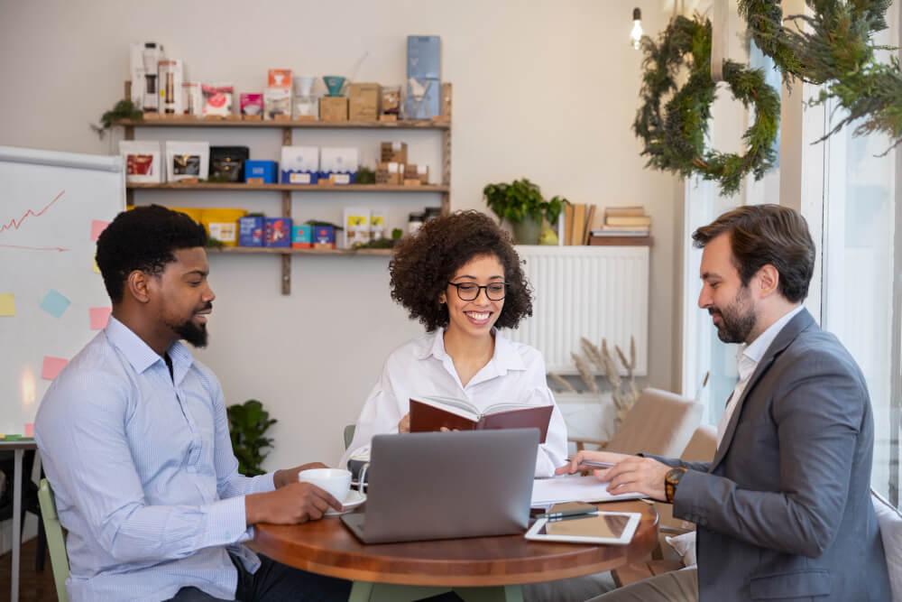 Top 10 Retail Workforce Hiring Platforms for Seasonal Staffing